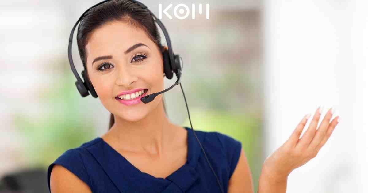 Colaborador atendiendo a un cliente en Perú — Libro de Reclamaciones Virtual en Villa El Salvador (Lima 20 | KOM Agencia Digi