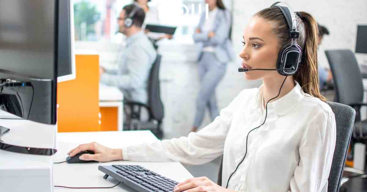 Equipo de atención al cliente en Perú — Robo del libro de reclamaciones: protocolo de denuncia polic | KOM Agencia Digital